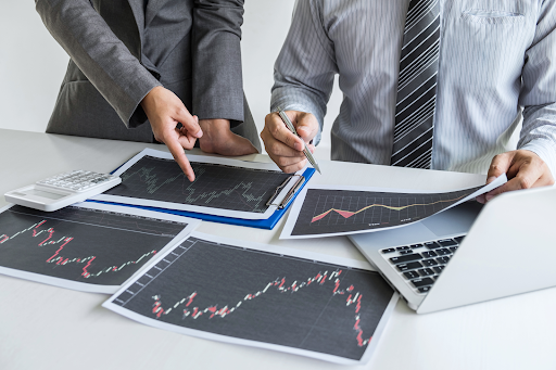 business-team-discussion-on-meeting-to-planning-investment-trading-project-and-strategy-to-investor – PU Prime | More Than Trading business team discussion on meeting to planning investment trading project and strategy to investor