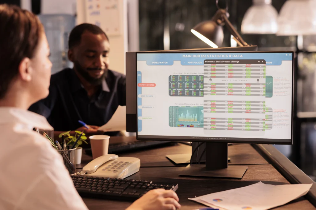 trader-looking-at-non-farm-payroll-report-and-trading-nfp – PU Prime | More Than Trading PU Prime non farm payroll report
